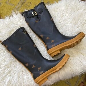 Joules Black Boots with Brown Bee Design